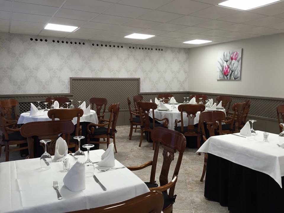 Hotel Restaurante Derby Carballino Exterior foto