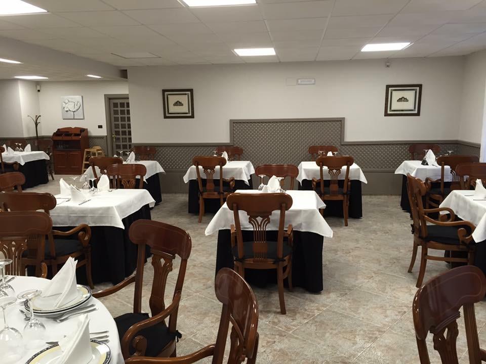 Hotel Restaurante Derby Carballino Exterior foto